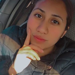 Meet your Posher, Nadia